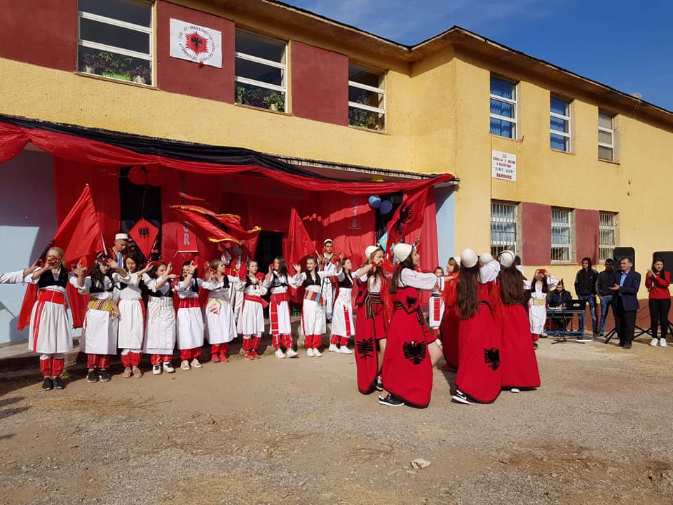 Shkolla “Sezai Surroi” prezente në ditën e shkollës “Elmaz Ademi” Bardhoc – Kukës (Foto)