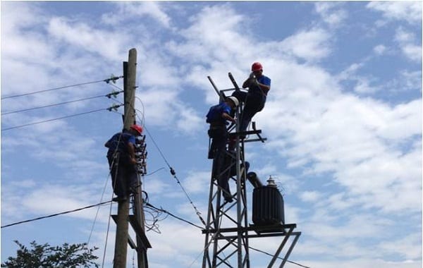 Kryetari i Dragashit përgëzon investimet në rrjetin elektrik