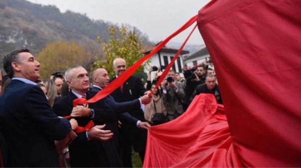 Veseli në Prizren: Të bashkuar si sot, të lartësojmë veprat e baballarëve të kombit