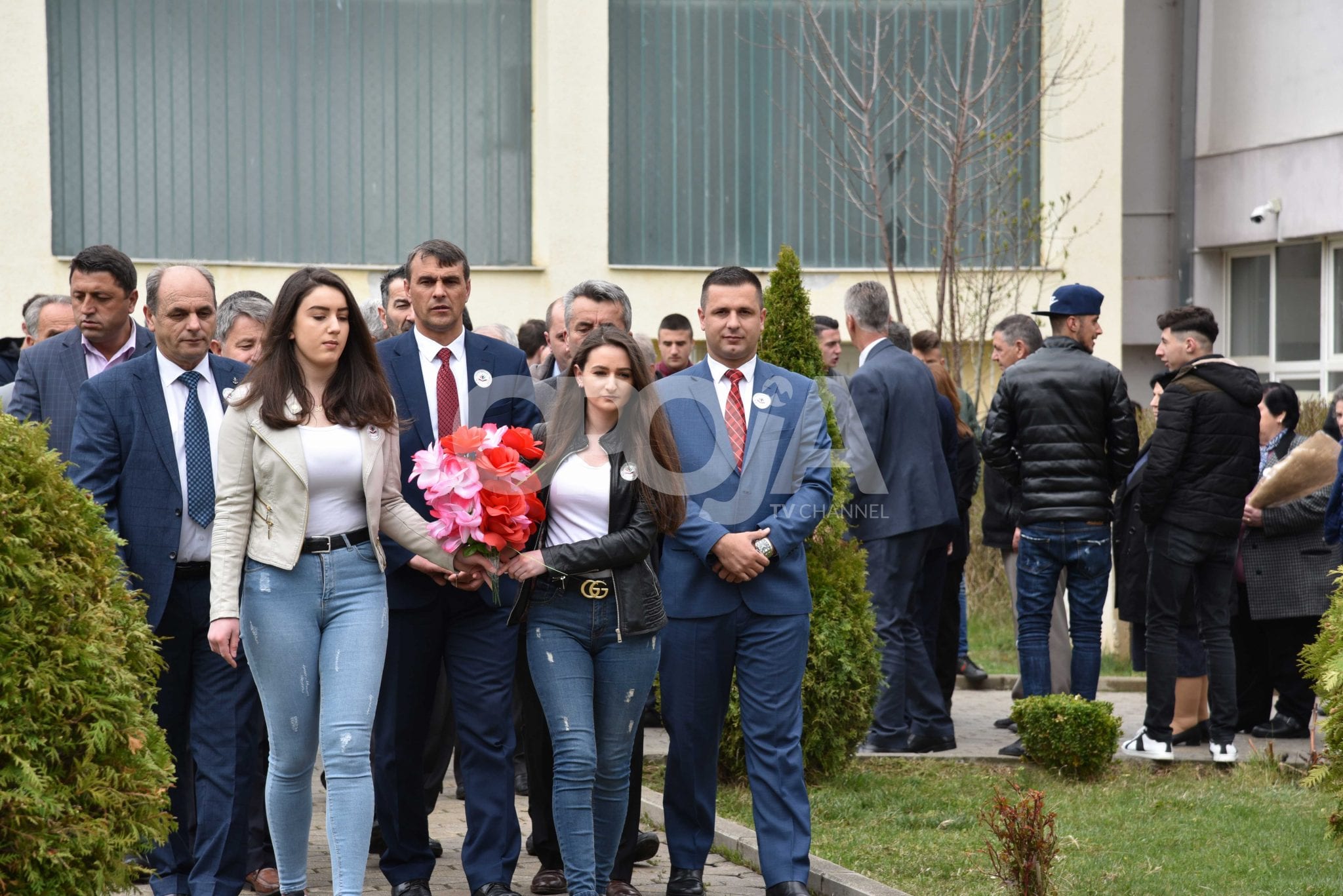 Manifestohet dita e shkollës “Ruzhdi Berisha” njëherit përvjetori i 50-të i kësaj shkolle (Video, Foto)
