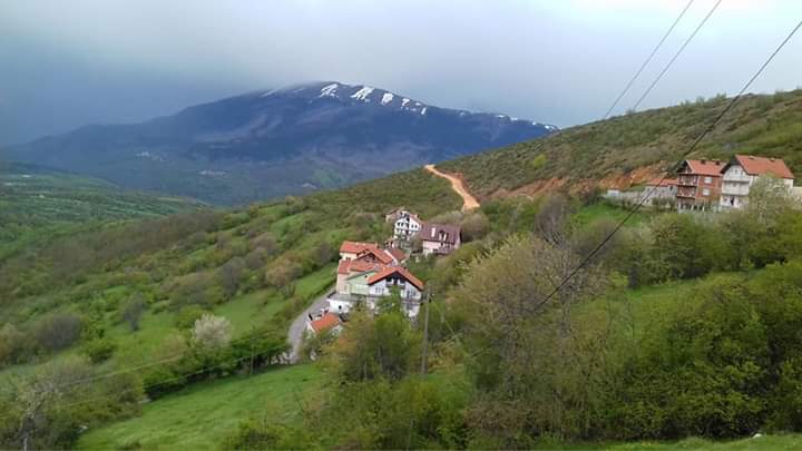 Bukuritë natyrore në fshatin Xërxë të Opojës
