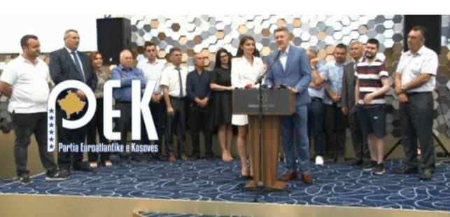 Partia Euroatlantike e Kosovës zyrtarizohet si parti politike