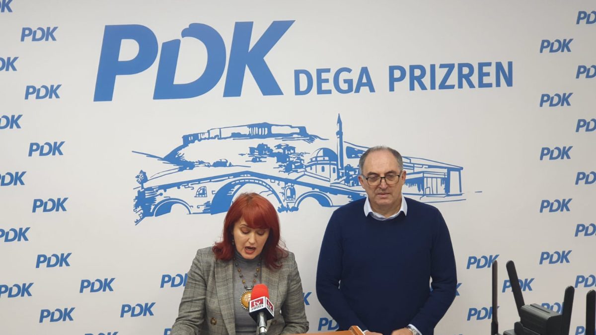 Totaj dhe Hoxha: Komuna e Prizrenit përdhosi figurën e Skënderbeut, thërrasim seancë të asamblesë për rimodelim të shtatores dhe ndryshim të lokacionit!
