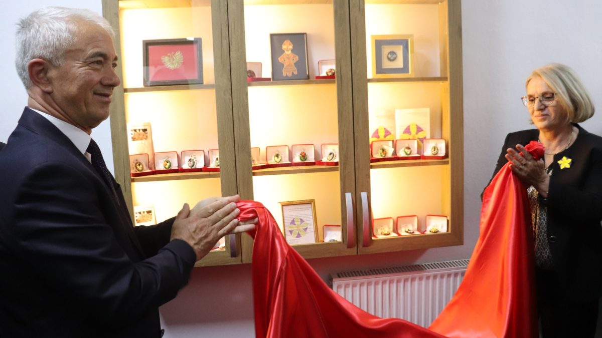 Në komunën e Dragashit u inaugurua Këndi i Kurajos (Video, Foto)