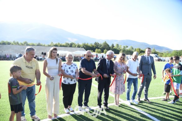 Inaugurohet fusha e stadiumit në Dragash dhe rruga për në të (Video, Foto)